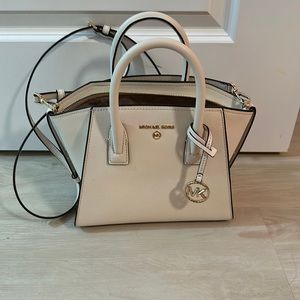 Brand new never used MK purse
